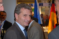 EU-Kommissar Günther Oettinger lächelt