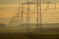 Durch deutsche Leitungen floss 2011 mehr französischer Strom. Die Importe stiegen um ein Drittel.