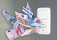 Euro-Geldscheine kommen aus der Steckdose