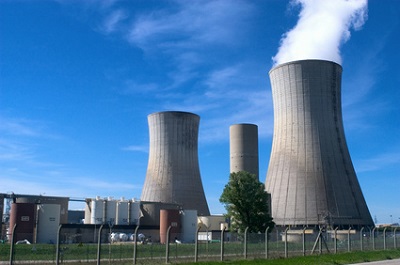 Atomkraftwerk: Das konventionelle Kraftwerksgeschäft verbleibt bei der alten RWE, während die erneuerbaren Energien ausgelagert werden.