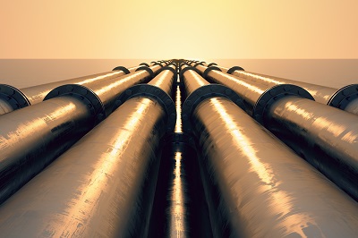 Gas-Pipelines im Sonnenuntergang