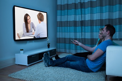 Stromverbrauch von Fernsehern: Bildschirmgröße des TV-Geräts beeinflusst Stromkosten.