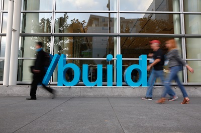 Build 2016: Microsoft kündigt ein großes Windows-10-Update für PC, Xbox und HoloLens an.