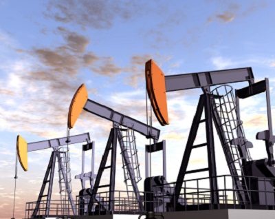Ölförderanlage: Die hohe Fördermenge treibt den Ölpreis in den Keller.