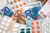 An den Kosten für Medikamente könnten die Kassen laut einer Studie bis zu 8,1 Milliarden Euro sparen.