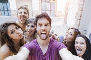 Freundesgruppe Selfie