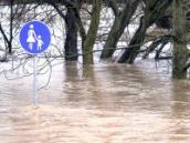 Risiko Hochwasser: In der Hausratversicherung wird hierfür eine Zusatzpolice benötigt.