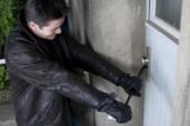 Da der Wert von Hausrat steigt, zahlen die Versicherer höhere Schadensummen - trotz weniger Einbrüchen.