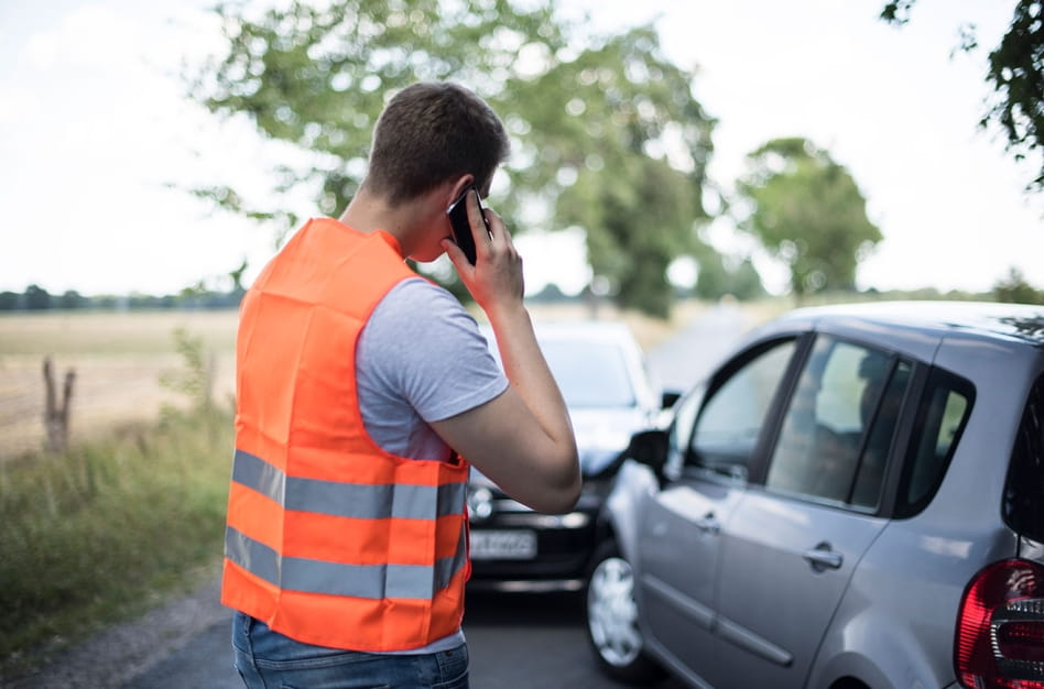 Warnwestenpflicht: Das muss man wissen - AUTO BILD