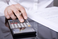 Viele mittelständische Unternehmen schrecken aufgrund der hohen Kreditzinsen vor Investitionen zurück.