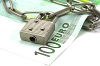 Sicherheit statt Rendite: Deutsche Sparer ziehen Tagesgeld nach wie vor riskanten Geldanlagen vor.