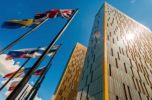 Flaggen vor dem Europäischen Gerichtshof in Luxemburg