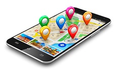 Smartphone mit Strassenkarte am Display