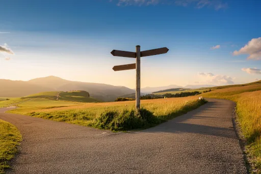 Umschuldungsrechner Wegweiser zeigt verschiedene Möglichkeiten zur Umschuldung