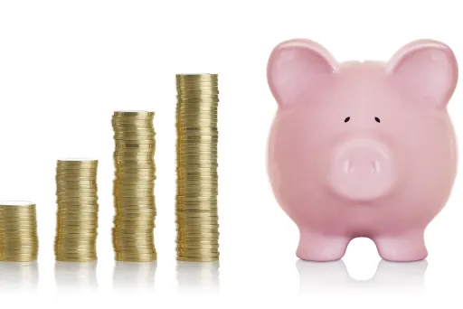 Welche Kreditsummen werden ohne Schufa-Anfrage vergeben? symbolbild-kreditsumme-sparschwein