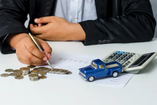 Autokredit-Zinsen ermitteln Autokredit-Zinsen ermitteln