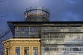 Central-Hauptgebäude: Ab Januar 2011 gibt man hier das Modell der Billig-Tarife auf und erhöht die Beiträge.