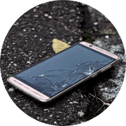 Kind verursacht Autounfall