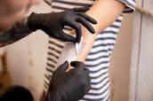Frisches Tattoo nach dem Stechen