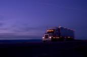 Lkw bei Nacht