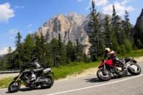 Risikoreiches Vergnügen: Gerade Motorradfahrer sollten sich mit einer privaten Unfallversicherung schützen.
