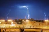 Blitz über Stadt